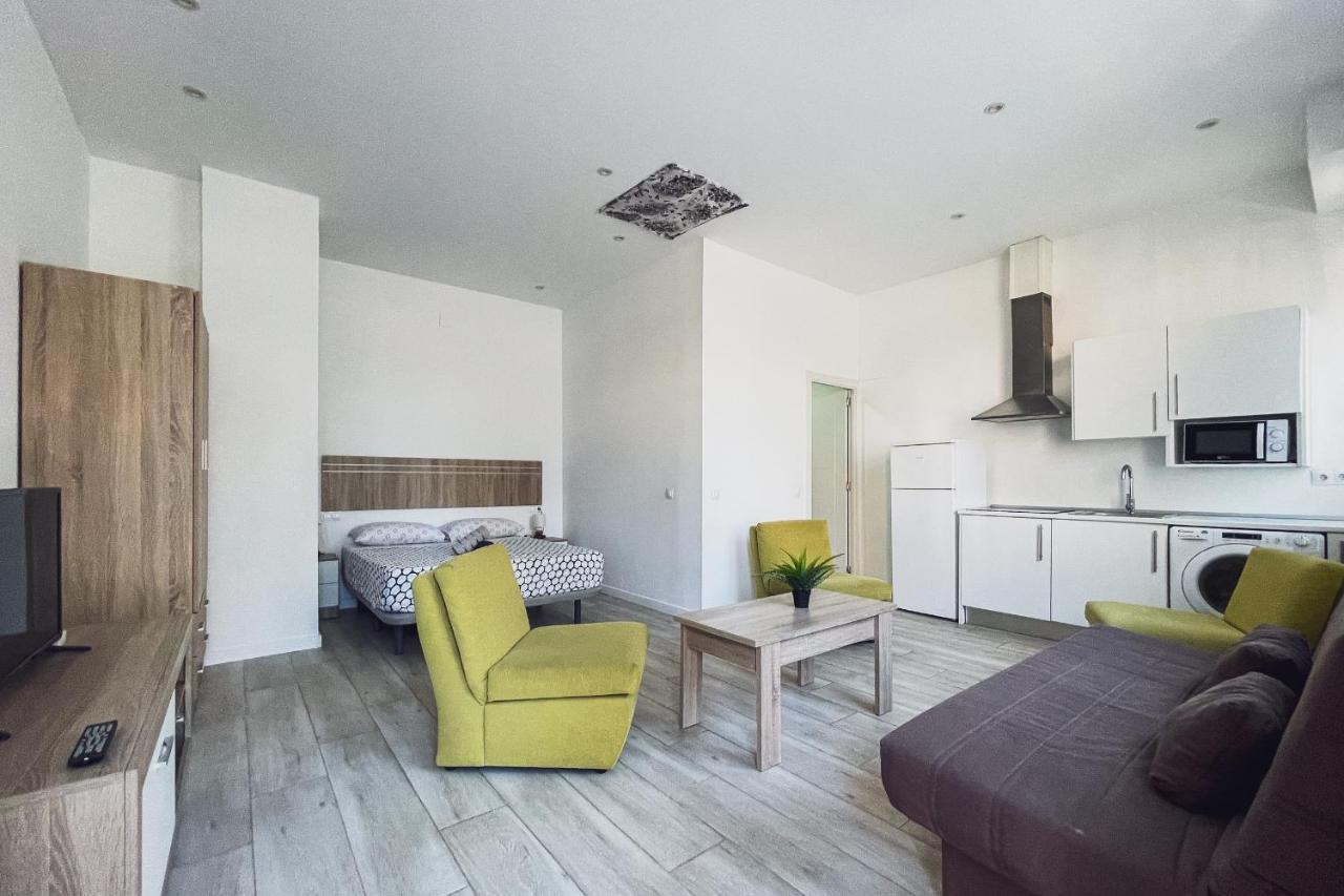 Malaga Velarde Center 3 Appartement Buitenkant foto